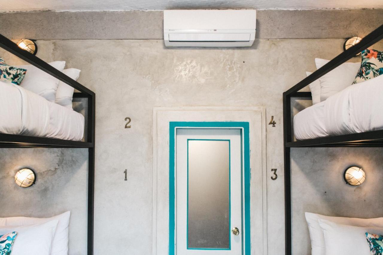 Kosta Hostel Seminyak Esterno foto